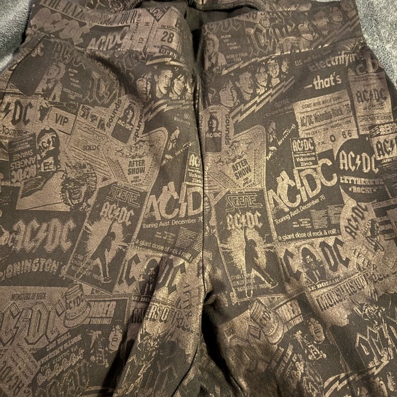 Torrid AC/DC Crop Black Leggings - Picture 3 of 4